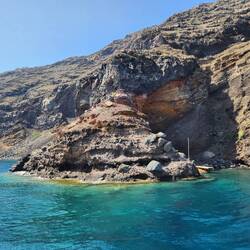 Sailing back to Fira