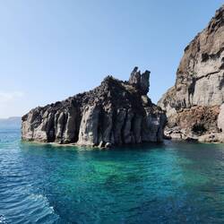 Sailing back to Fira