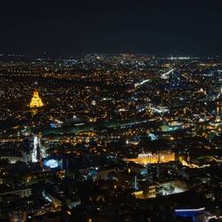 Tiflis in der Nacht