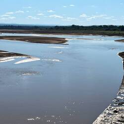 Der Luangwa. Am anderen Ufer der Nationalpark