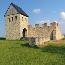 Schade das man in den Turm nicht rein kann. Hatte sonst hier geschlafen