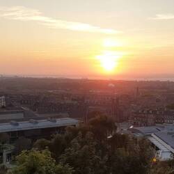 Die Sonne läßt sich nicht aufhalten....👋🥴