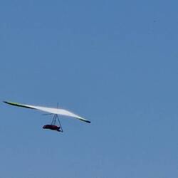 Hang Glider above Pandy