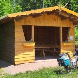 Schöne Hütte zum Mittag