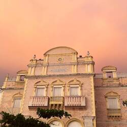 when the sky imitates the colour of the theatre