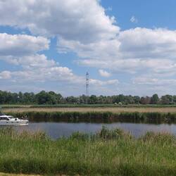 Deutlich mehr Boote als Wanderer sind zu sehen!
