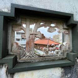 The openings in the garden walls were charming