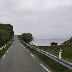 Trotzdem schöne Straßen. Wenn wir doch unser 🏍️ dabei hätten