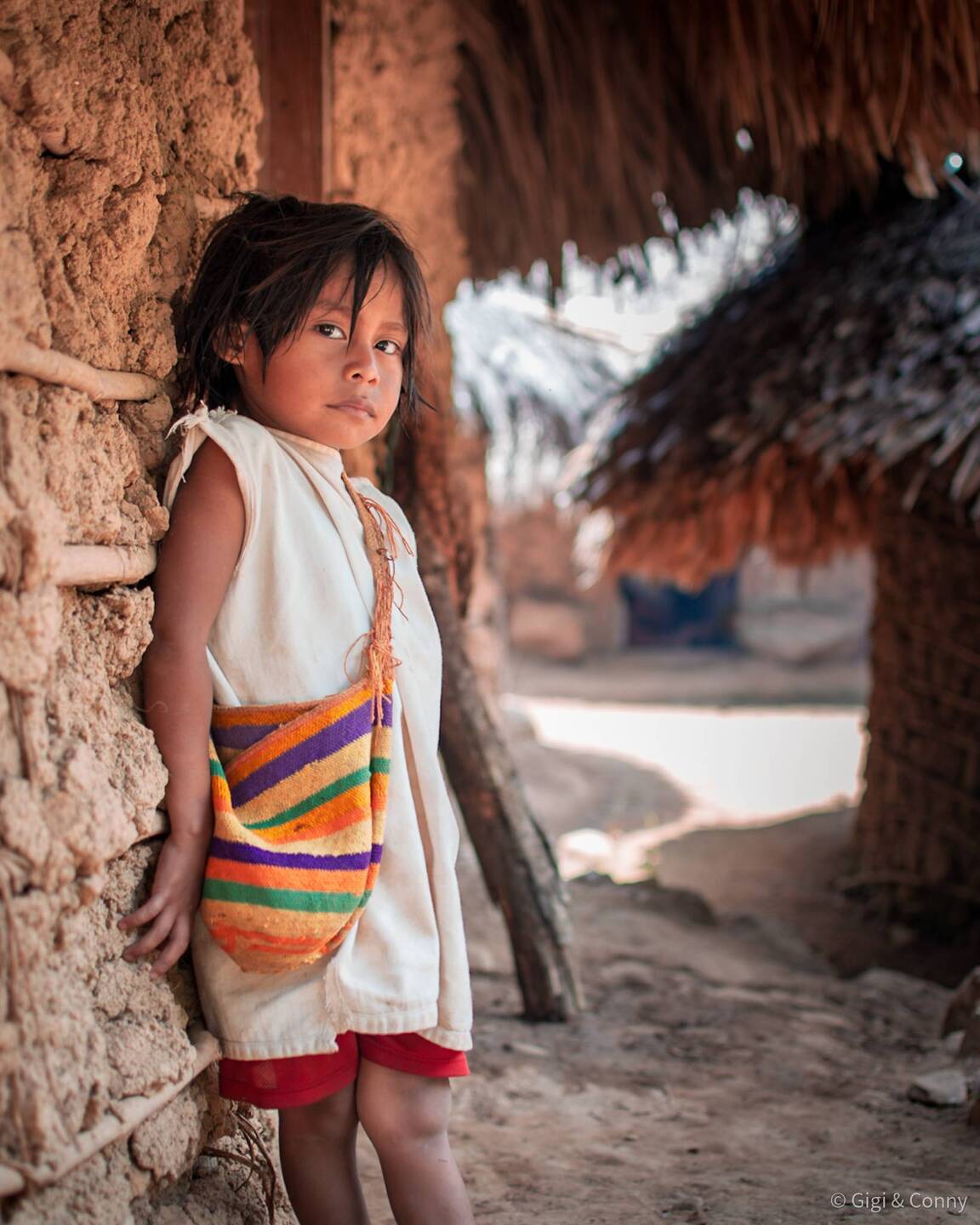 Niño de pueblo Kogui