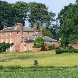 Pen-y-bryn Hall