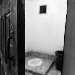 Standard-Sanitäranlagen. Endlich in Asien angekommen.