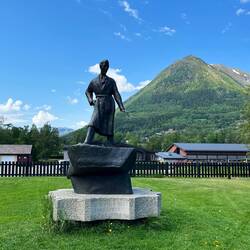 Olav Aukrust ( 21.01.1883-3.11.1929) war ein norwegischer Lyriker und Lehrer