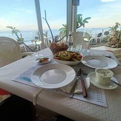 Tomaten Avocado Salat mit Aioli