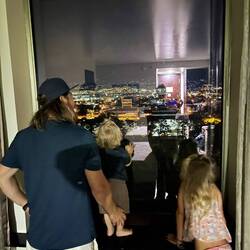 Nach numal 1h 25 min Flug simmer im Hotel in San Jose ahcho 🥳