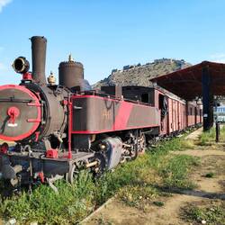 Auch der Bahnhof ist etwas lost.....