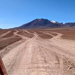 Viele Wege führen nach El Tatio.