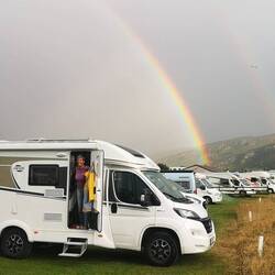 Regenbogen am Campingplatz