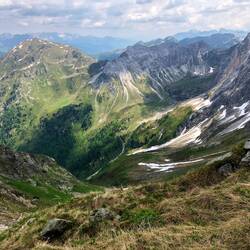 Abstieg zu Tscharrhütte 1/2