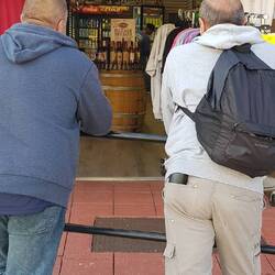 "Mais non de l autre côté " et ils sont fiers d eux 🙄