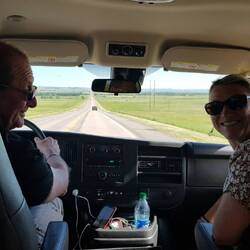 Sans regarder la route 🤣