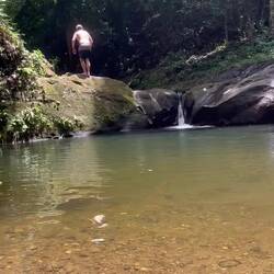 De Backflipdani (für all Mamis: ja es isch gnueg düf det 😜)