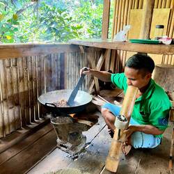 Kaffee rösten und Bamboo-Bong (mit Tabak)