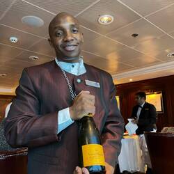 A bottle of Veuve🥂