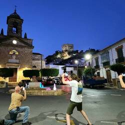 Capturing the excitement of the photographers: Church, castle and fountain!