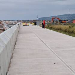 Closure signs on promenade