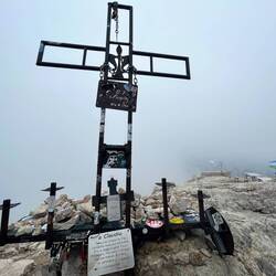 Am Gipfel des Piz Boe (3152m) aber leider in den Wolken