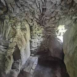 Im Inneren der Ossian-Höhle