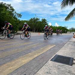 Verrückte bei einem Radrennen 🫠