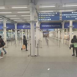 Abfahrt des Eurostars durch den Kansltunnel nach Frankreich