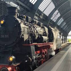 Gestern morgen fuhr dieses Schmuckstück in Karlsruhe ein.