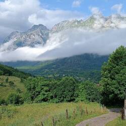 Blick vom Guesthouse Vuthaj