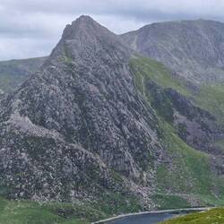 Looking south at the majestic Tryfan from Cefn Ysgolion Duon