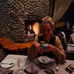 Znacht bei Kaminfeuer