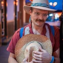 Adiós to Gregor's old sombrero