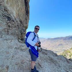 Po drugiej stronie skały