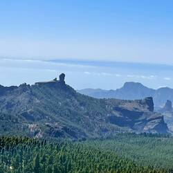 A taka panirama roztacza się z Pico de las Nieves