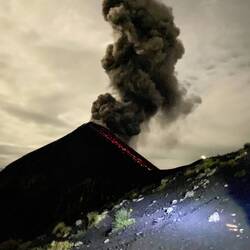 Das isch der Fuego bi Nacht..wunderschön wemä die Lava gseht 🙌🏼