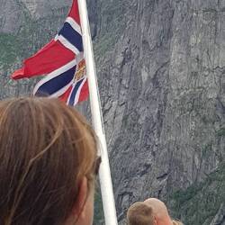 Der Kjerag von unten .