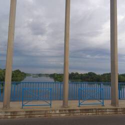 Gleiche Brücke nach rückwärts steht das Wetter !