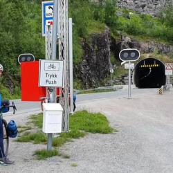 Achtung, Fahrradfahrer im Tunnel!