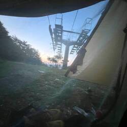 Erst cowboy camping, dann dachte ich mir aber "könnte kalt werden" zelt so viel wärmer.