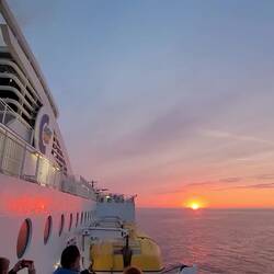 Fährüberfahrt mit Sonnenuntergang...