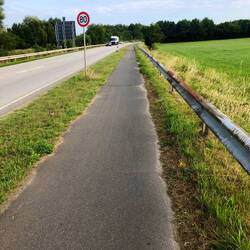 Immer an der Straße lang 🤪