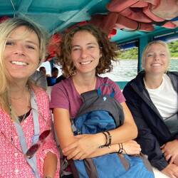 Das isch d Michelle u mir si grad ungerwegs mitem nä Boottaxi😄