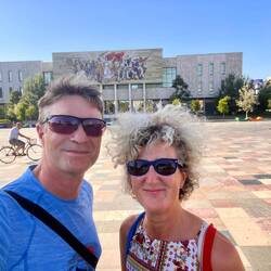 Im Hintergrund das historische Museum