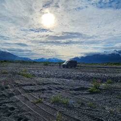 Unser Nachtlager im Bachbett des Glacier Lake